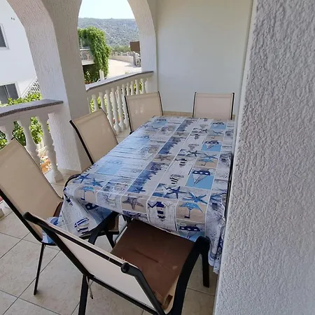 Apartamento Hasic Marina